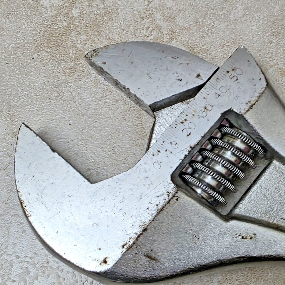 Craftsman 18in Adjustable Wrench 450MM Forged In The USA - Picture 6 of 9
